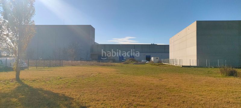 Foto f46988a8-32a2-4f79-a252-45fdfcca955a. Gewerbliches grundstück in carrer jaume pol i perera 4 in Salt