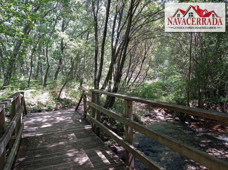 Foto eff5233d-0acc-4b01-b840-3a455a712964. Terreny residencial a Navacerrada