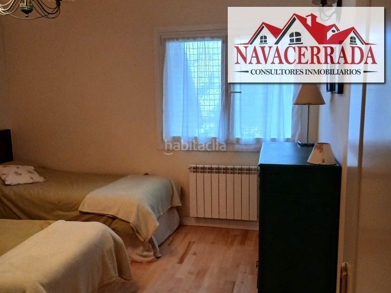 Foto af7b874e-ad5f-414b-9df7-4effb27099ee. Casa amb calefacció aparcament piscina a Navacerrada