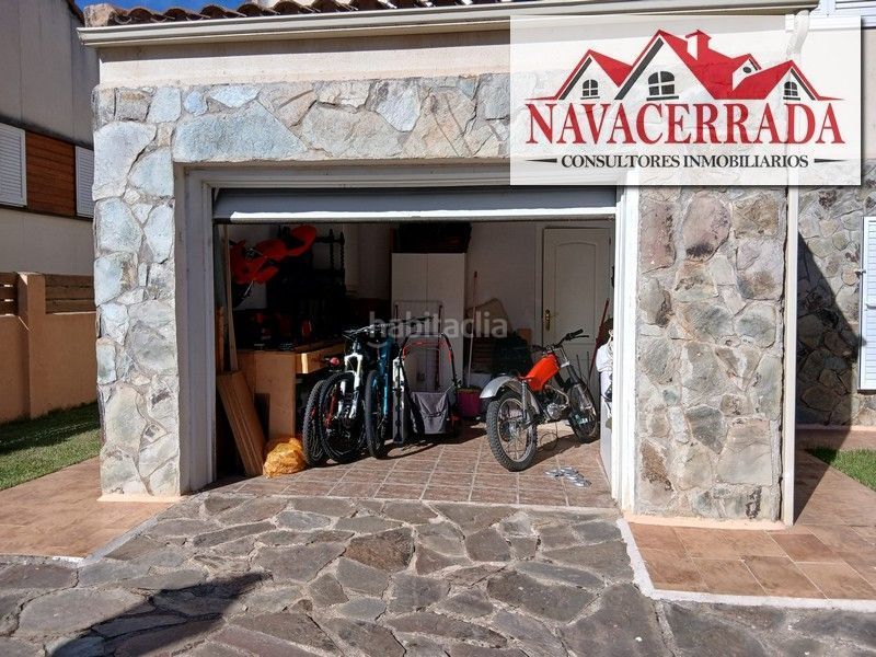 Foto d1a9a11a-199b-46b4-9bf9-4b488163c851. Casa amb calefacció aparcament piscina a Navacerrada
