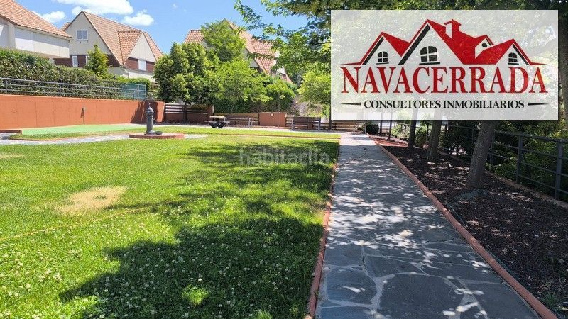 Foto e8f78fee-50c5-423e-abbb-68f765c87d68. Casa amb calefacció aparcament piscina a Navacerrada
