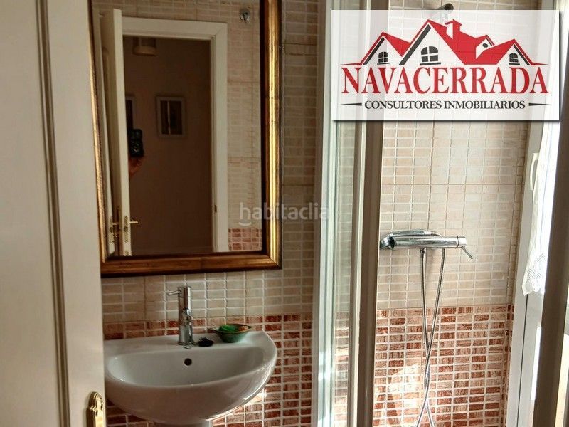 Foto f82a7ee3-97b3-46ef-b5f6-f2ebde4b6ca4. Casa amb calefacció aparcament piscina a Navacerrada