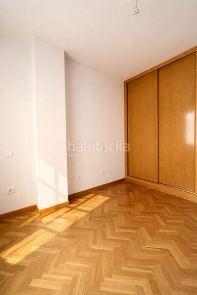 Foto 09b29215-37b3-45e0-b68d-9e30379075a5. Pis amb calefacció aparcament a Urbanización San Isidro Ocaña