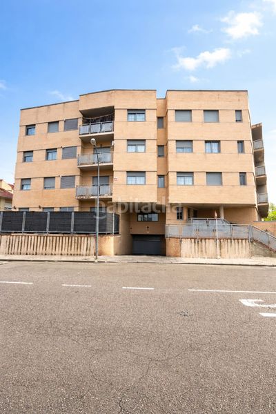 Foto 3ff65be4-ef91-4a9f-b455-1a3424f46cf7. Pis amb calefacció aparcament a Urbanización San Isidro Ocaña