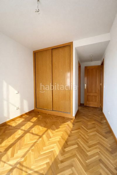 Foto 723a1a1f-1585-40c3-bd84-308ab365a31f. Pis amb calefacció aparcament a Urbanización San Isidro Ocaña