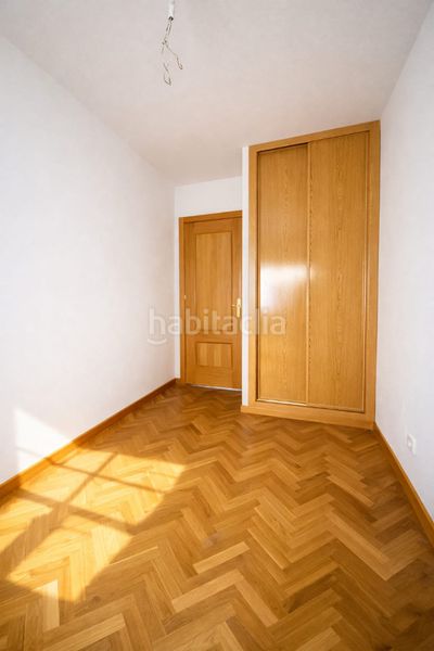 Foto f1fea5ab-08b2-461f-b23e-48ded63404c7. Pis amb calefacció aparcament a Urbanización San Isidro Ocaña