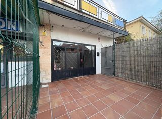 Locale commerciale in Calle Zaragoza 425