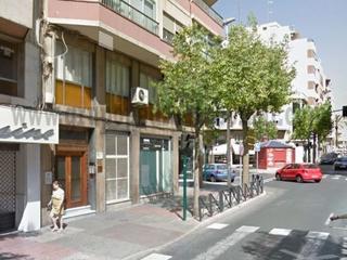 Local Comercial a Pont Nou - Corazón de Jesús. Venta entresuelo comercial esquina elche zona corazón de jesus