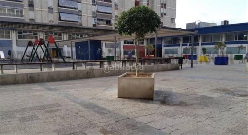 Foto c92d079a-ee8c-4f42-8ea8-4c738486f2e3. Location local commercial dans Reina Victoria - Miguel Hernández Elche / Elx