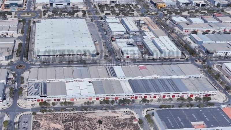 Foto c83a679b-64d3-4f50-9e36-3fc967abc475. Rent industrial building in Jubalcoi Elche / Elx
