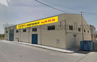 Industrial building in Calle cincuenta y cuatro. Ocasión - venta nave industrial