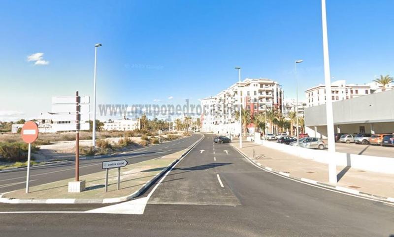 Foto 87db22dd-15f2-46df-ac7b-e136355b938c. Location local commercial dans El Raval - Portes Encarnades Elche / Elx