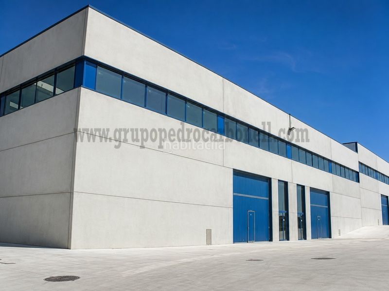 Foto 0ecd9adb-bb75-487c-b309-7f5513ff096a. Nau industrial a Catral