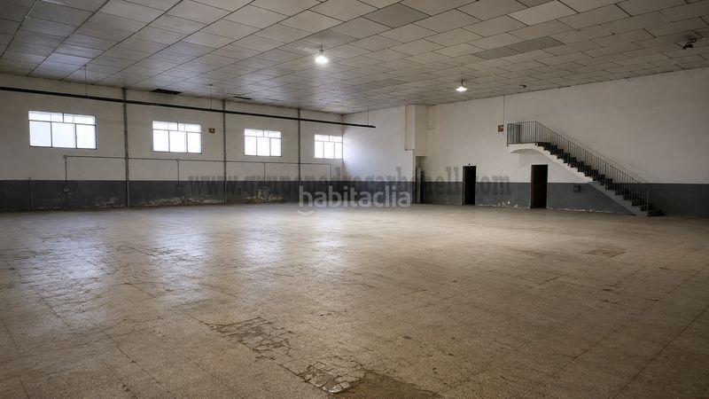 Foto bb6c4a11-2c46-48e3-a47a-c176fa9b3ac3. Nau industrial a Catral