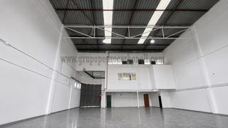 Bâtiment à usage industriel à San Crispín. Elche - poligono carrus - venta conjunto naves industriales