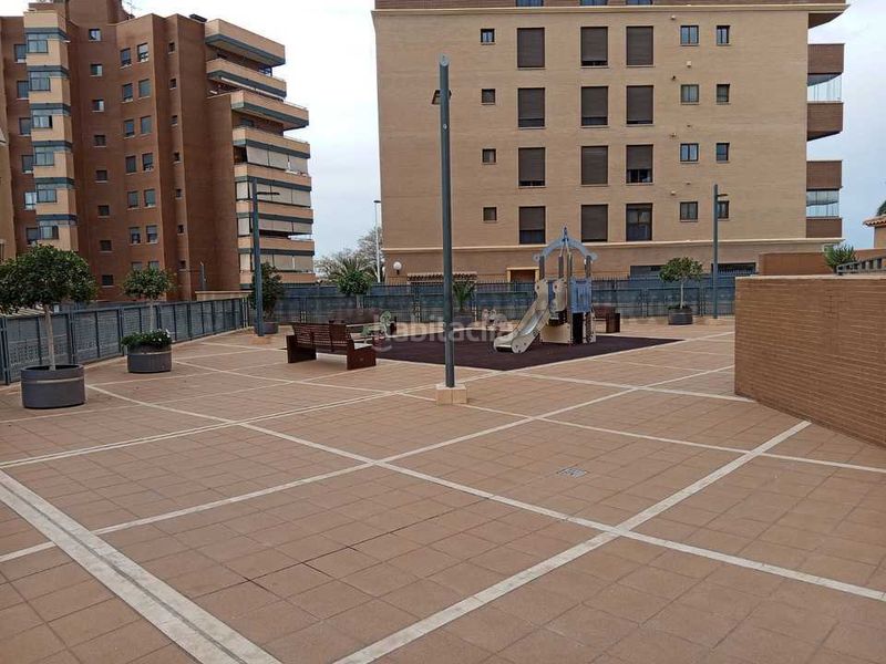 Foto 8e8705b6-efba-4700-a098-918575e6ea2c. Pis amb piscina a El Toscar Elche / Elx