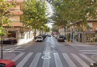 Miete Büro in Reina Victoria - Miguel Hernández. Alquiler entresuelo oficinas