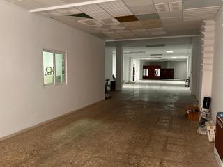 Local Comercial a Onda. Local de grandes dimensiones a la venta en onda