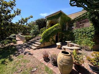 Casa  Carrer riu guadiana. Chalet con jardin en benicasim zona montornes