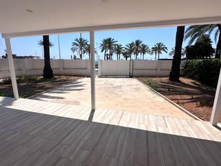 Casa en Helipolis. Chalet de una planta a la venta en el eurosol