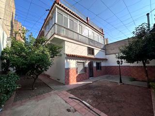 Casa en Centro. Casa independiente a la venta en almazora