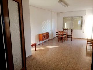 Pis a Estación - Universidad. Piso a la venta en castellón zona universidad