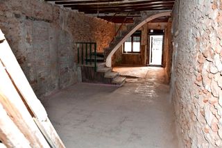 Casa adossada a Hospital - Plaza del Real