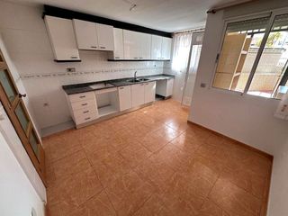Pis  Polo de bernabé. Piso a la venta en vilareal con magnífica terraza
