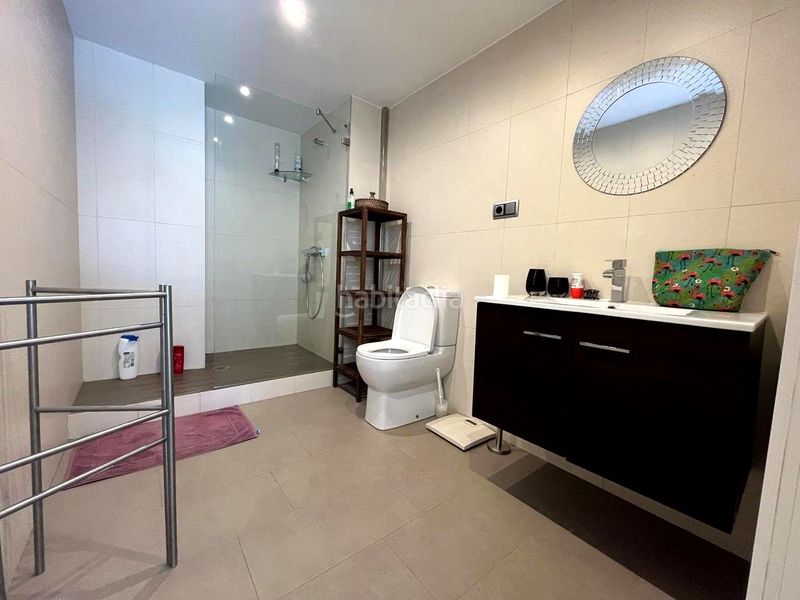 Foto a5785021-1aa4-42ce-b6c8-f5e82dfe7e50. Àtic amb aparcament piscina a Playa Poniente Benidorm