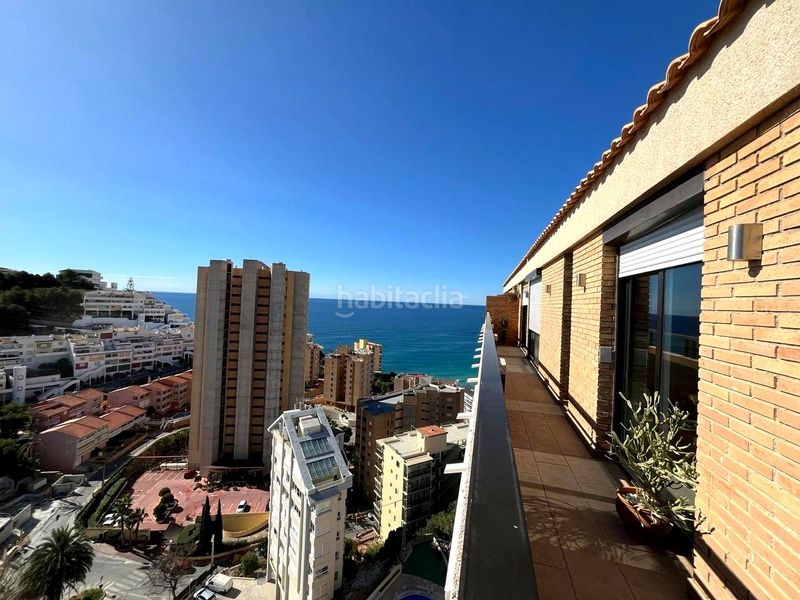 Foto a9f3f8bd-8f54-4884-b927-4667667680b9. Àtic amb aparcament piscina a Playa Poniente Benidorm