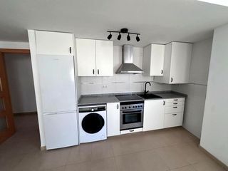 Lloguer Planta baixa  De tírig. Piso alquiler anual en castellón zona pi gros