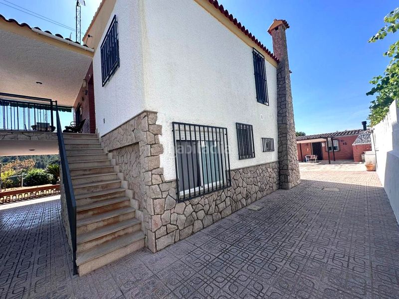 Foto 9b0bd6c9-e8e4-4397-89b8-7a8702357554. Casa amb aparcament a Borriol