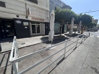 Rent Business premise  Calle de santa quitèria (l'alcora). Local diafano en almazora, calle de mucho transito