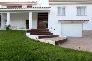Casa a Heliópolis. Impresionante casa individual a la venta en benicásim