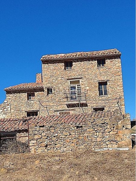 Foto 76432158-2e39-4ce8-ac69-d9ba206a0135. Masia a Zucaina