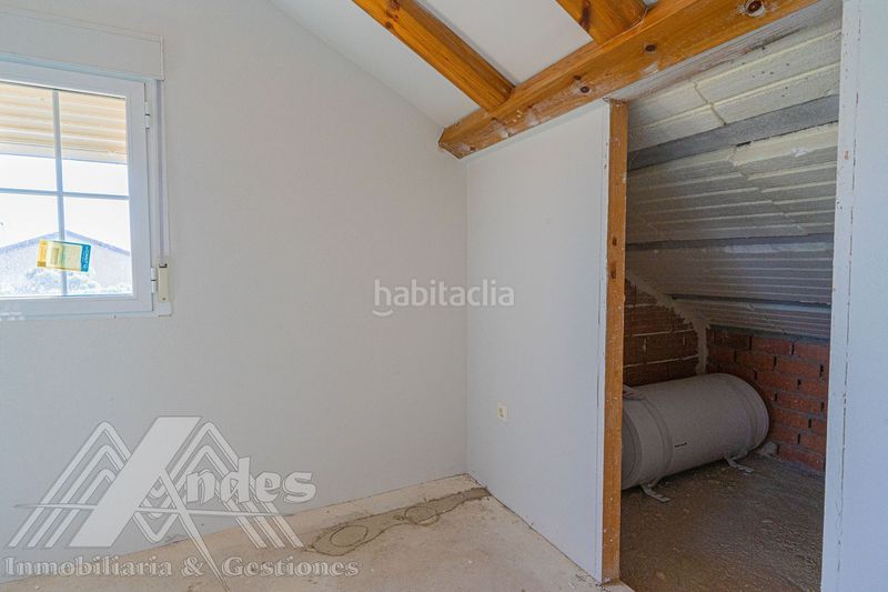 Foto 58ca1cca-352e-4654-852d-0eff61cdd11c. Casa amb calefacció a Zarzuela del Monte
