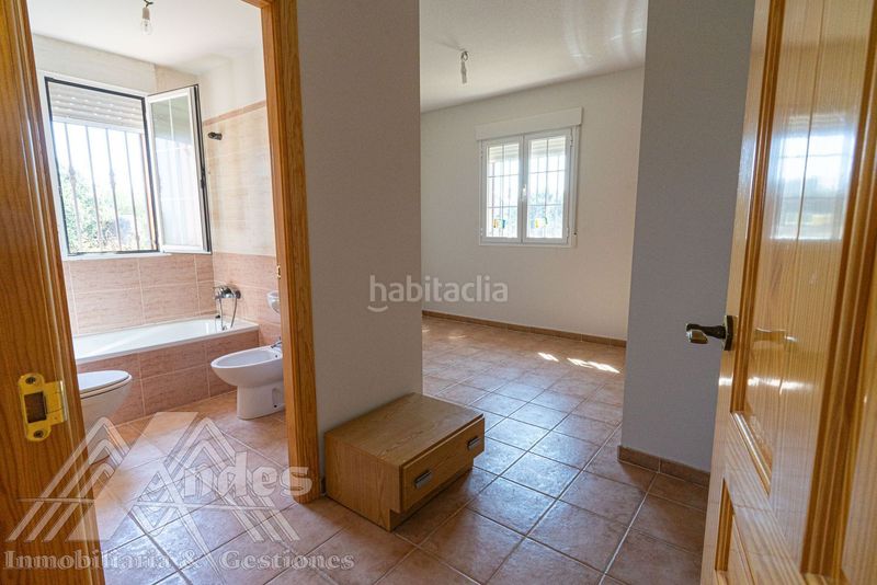 Foto 9b89bd00-a39b-4fc4-aede-f58e41ee796e. Casa amb calefacció a Zarzuela del Monte