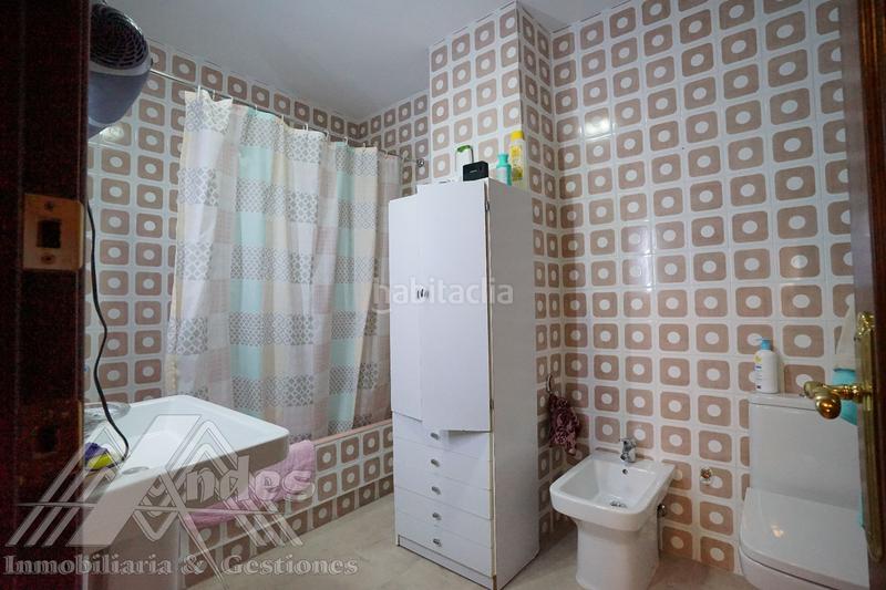 Foto 57e23096-b300-4e43-8d64-771c75b2f931. Piso amplia vivienda con terraza y patio en el paseo de la estación. en Jaén