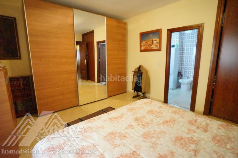 Foto 85515bdd-c697-4d91-bf7b-3f4965f16299. Piso amplia vivienda con terraza y patio en el paseo de la estación. en Jaén