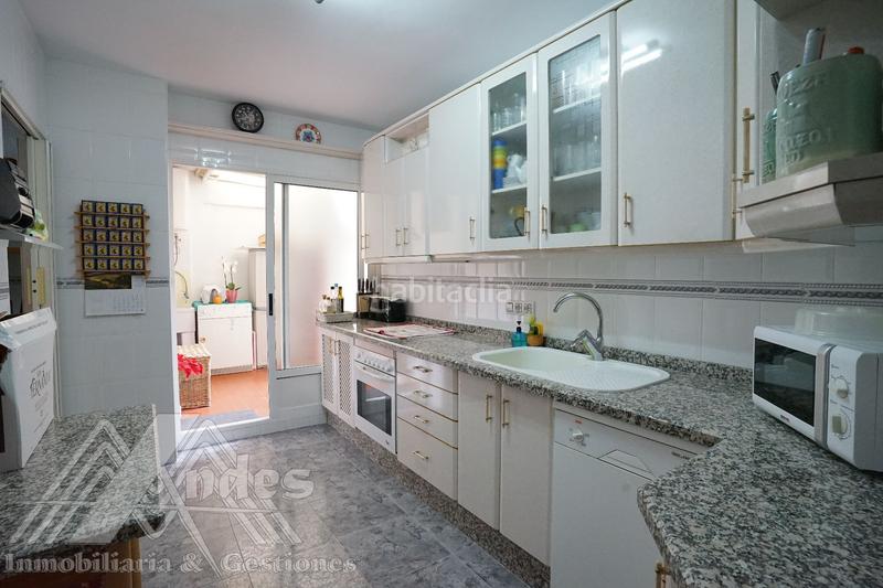 Foto 8974f8c4-55e6-4d36-934d-93673cda07ad. Piso amplia vivienda con terraza y patio en el paseo de la estación. en Jaén