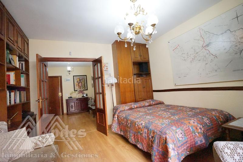 Foto 8a8dc770-9cb1-4ffe-81c4-c2015be7b93f. Piso amplia vivienda con terraza y patio en el paseo de la estación. en Jaén