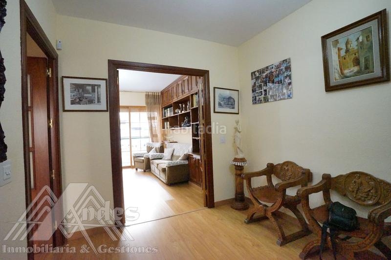 Foto ed118795-f16d-4cd0-a3e0-4550e1a7ab27. Piso amplia vivienda con terraza y patio en el paseo de la estación. en Jaén