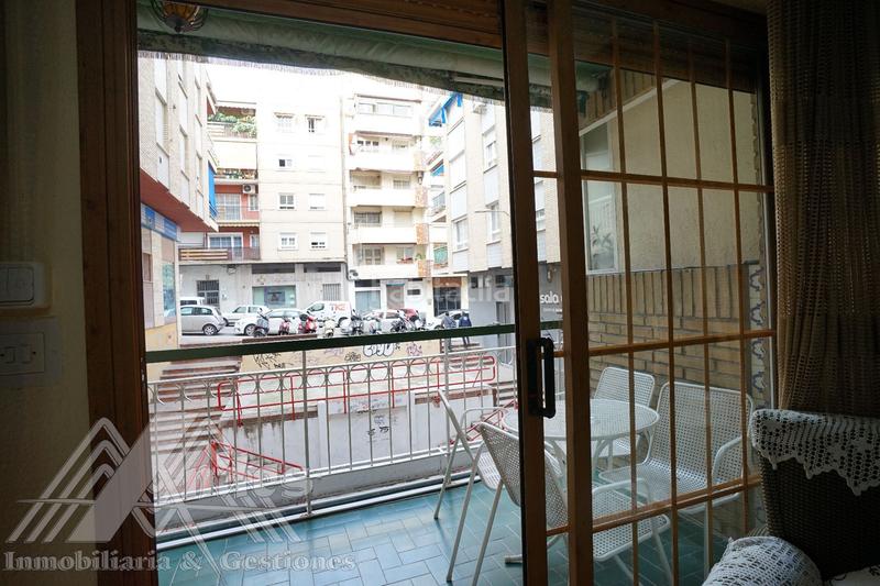 Foto ee9875e6-8966-446d-a683-8a8c32de54b8. Piso amplia vivienda con terraza y patio en el paseo de la estación. en Jaén