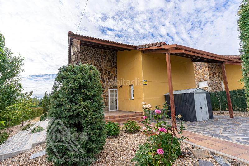 Foto 40ed10dd-3365-46dc-aa25-891a0e087a2d. Casa amb calefacció a Zarzuela del Monte