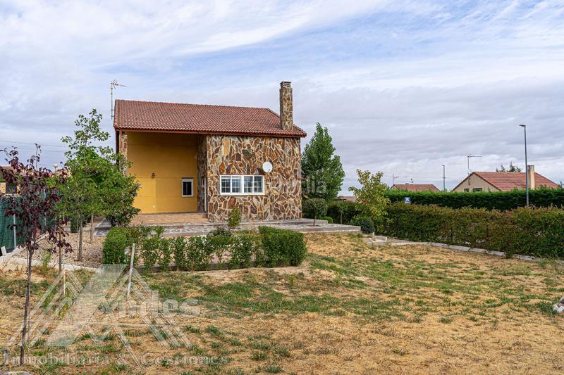 Foto 8d533335-fb76-468c-ac2d-a99c590d8985. House with heating in Zarzuela del Monte