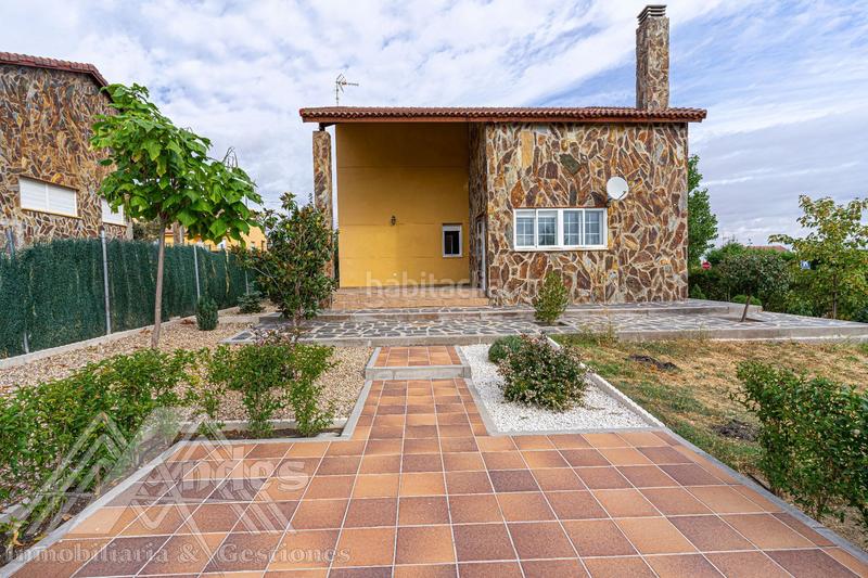 Foto ef8353ee-257c-419c-96bd-a5e5e6db8f30. House with heating in Zarzuela del Monte