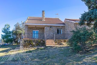 House in PASEO LOS OLMOS