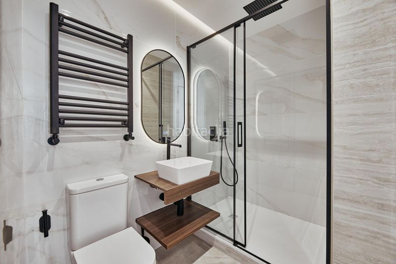 Foto 0d68c8bb-c53c-47d4-8a49-61e7df13e455. Flat with heating in Goya Madrid