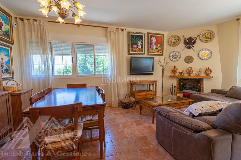 Foto f5afdeea-b511-481b-972b-912d8c98cb00. Casa en Zarzuela del Monte