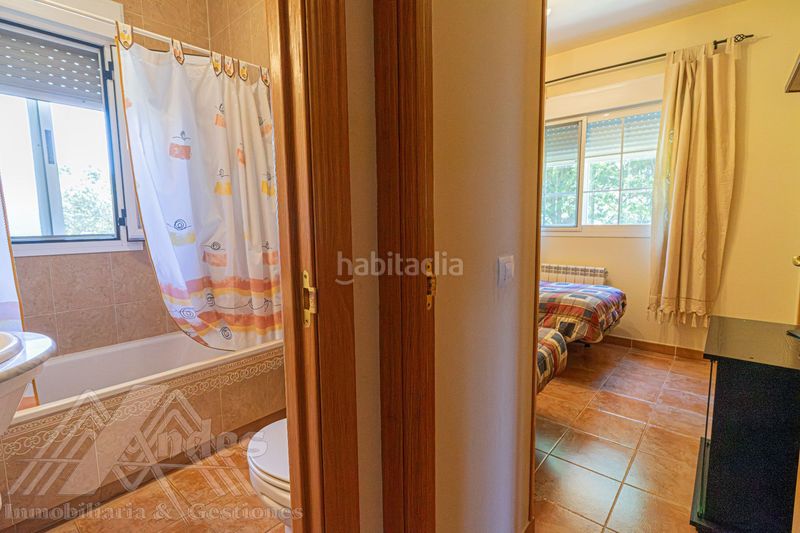Foto ff85b546-e47b-478d-90e7-bc7ad6dd8c4b. Casa en Zarzuela del Monte